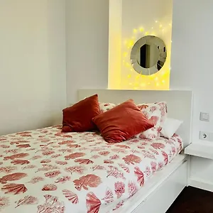 https://marinac3-precioso-apartamento-con-patio-en-el-centro.1costadelsol.com